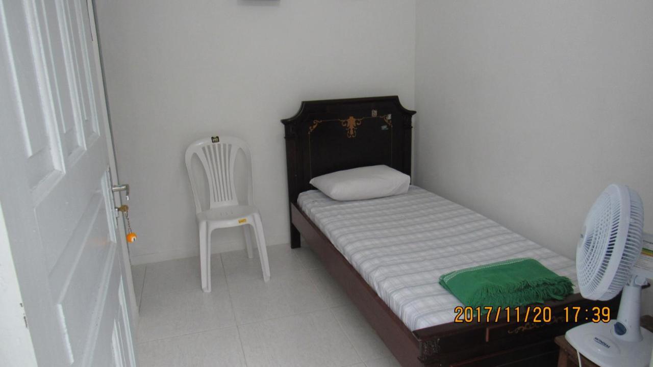 Hotel Pousada Girassol Matinhos Esterno foto