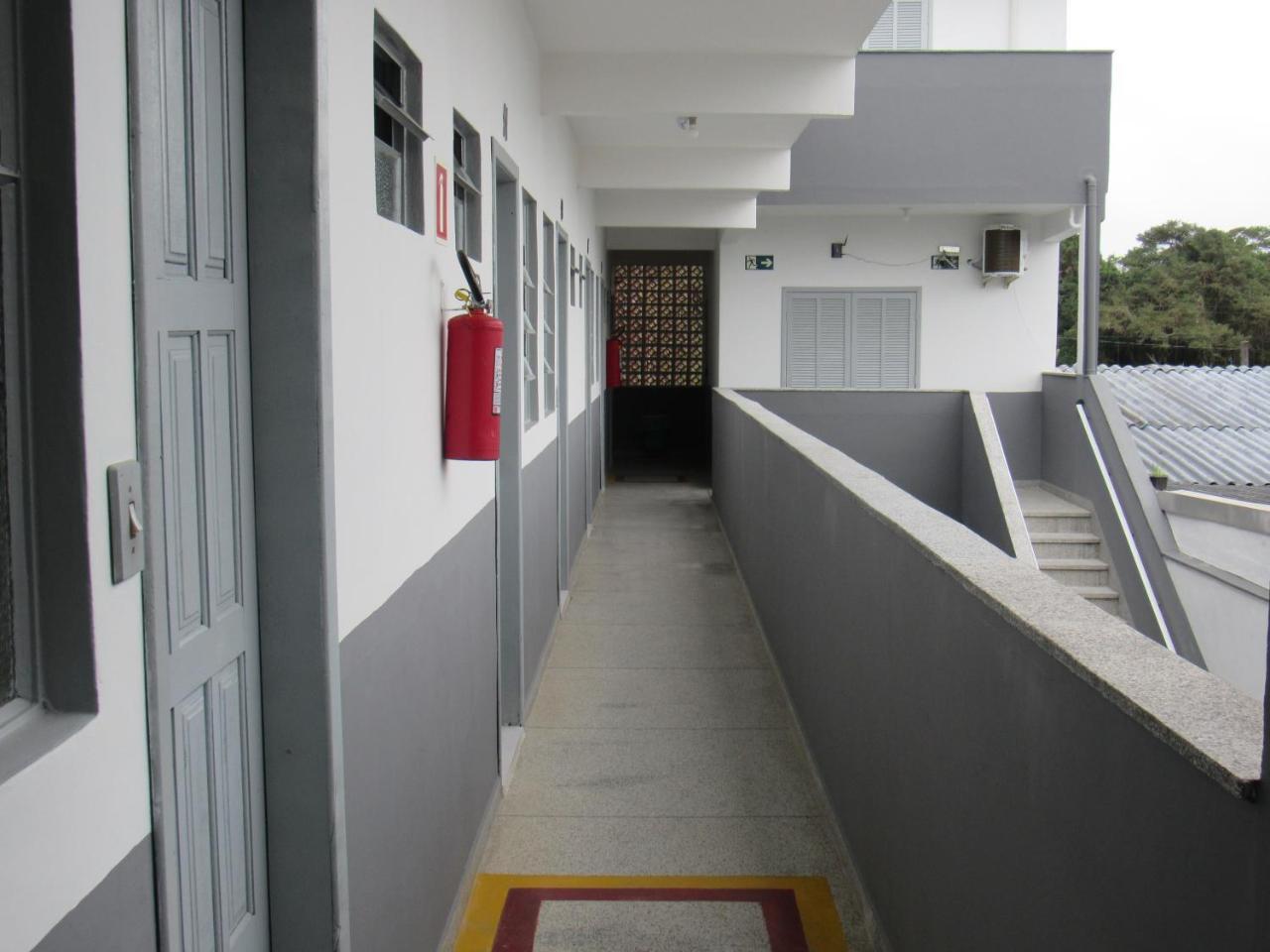 Hotel Pousada Girassol Matinhos Esterno foto