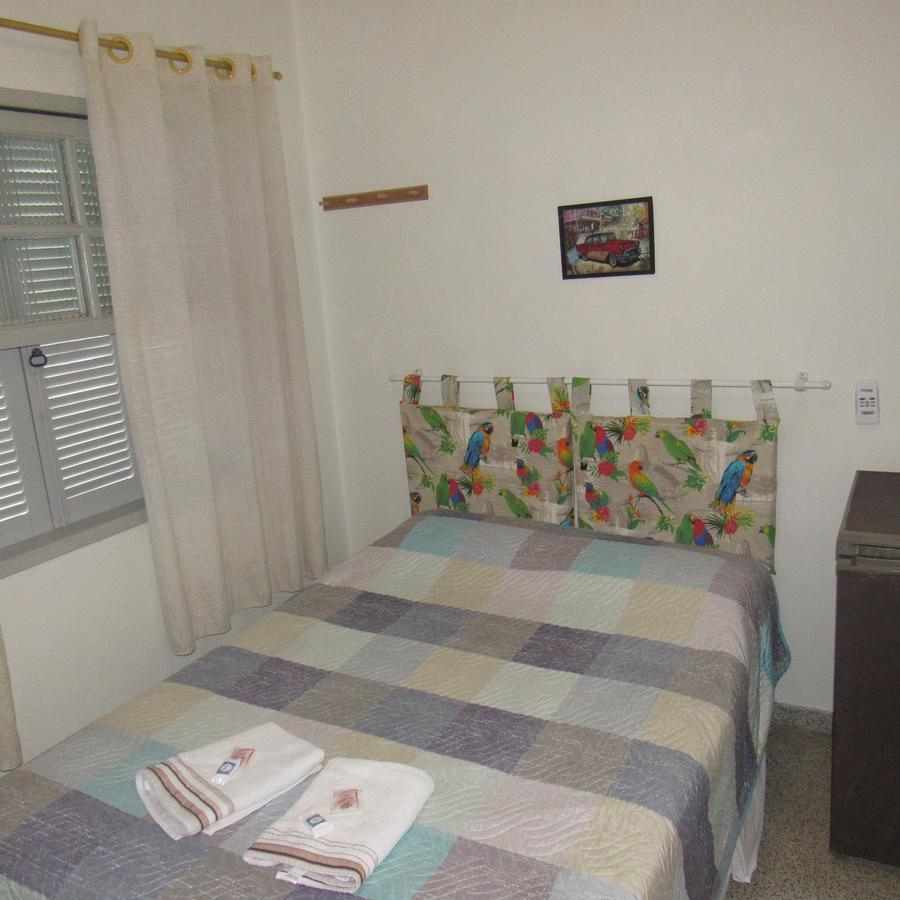 Hotel Pousada Girassol Matinhos Esterno foto